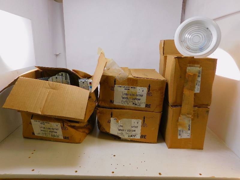 lot 32 image: Lot of (4) Recessed Light Fixtures with Cans