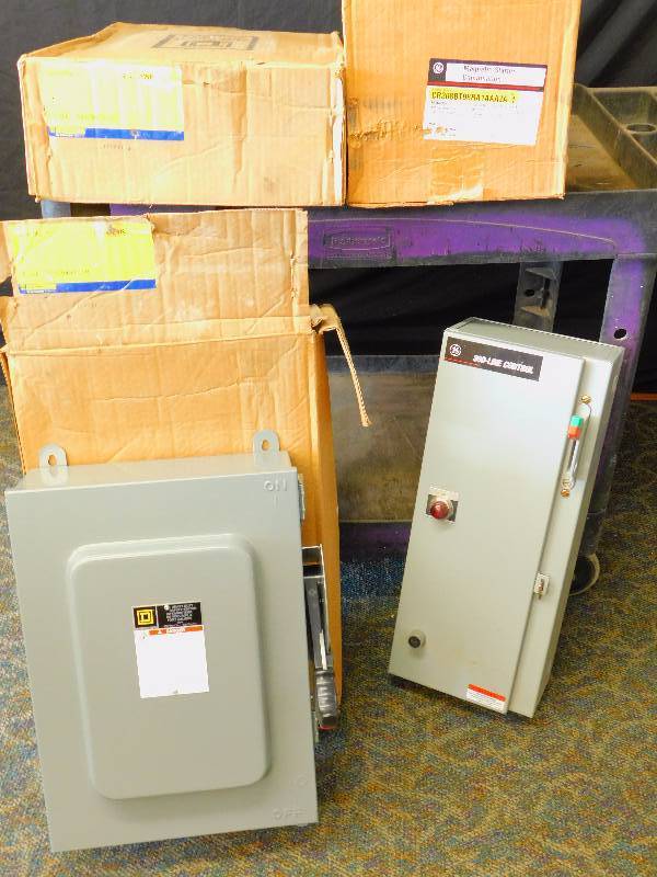 lot 36 image: Lot of (4) Electrical Items Square D Switches and GE Magnetic Motor Starters
