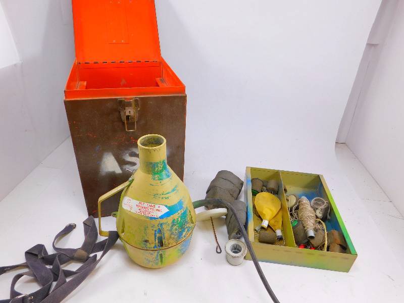 lot 54 image: Jetline Blower Fishing System wAccessories