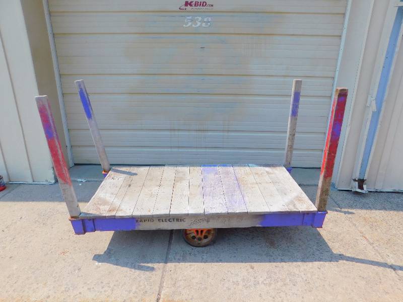 lot 85 image: Industrial Nutting Factory Cart