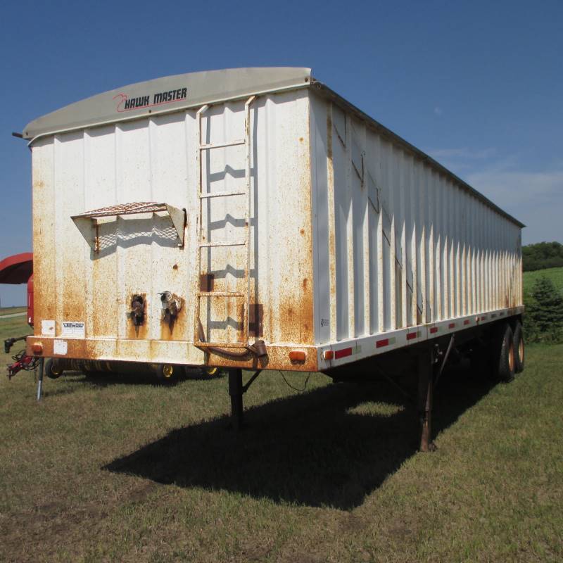 lot 15 image: 1996 Independence 32 Grain Trailer