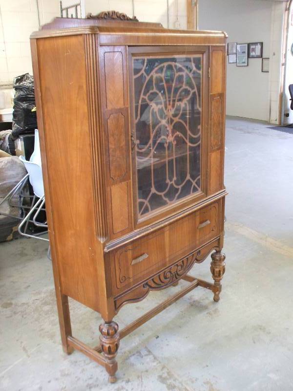 VINTAGE CHINA CABINET