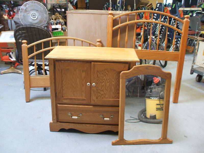DRESSER AND TWIN BED