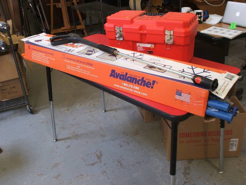 TOOL BOX, ROOF SNOW RAKE