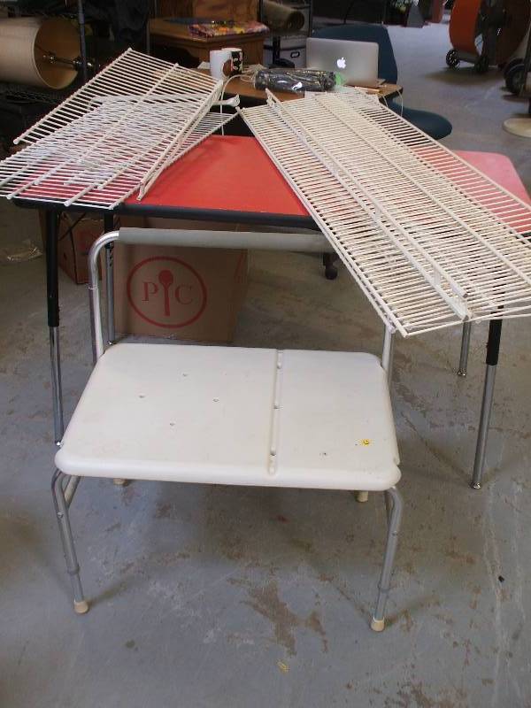 WIRE RACKING AND SHOWER CHAIR