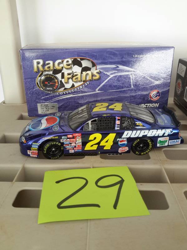 lot 29 image: Jeff Gordon, Dupont Stock Car