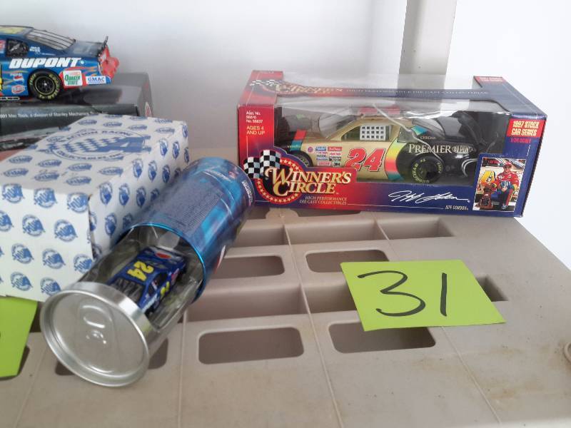 lot 31 image: Jeff Gordon, No 24 Pepsi Can Stock Car  Winners Circle Jeff Gordon No 24 1997 Stock Car Series