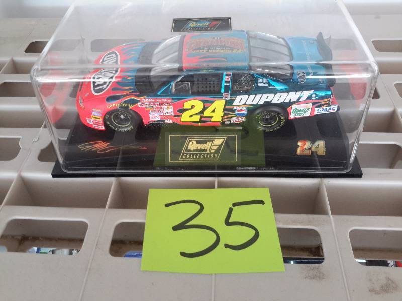 lot 35 image: REVELL Collection No. 24 Stock Car