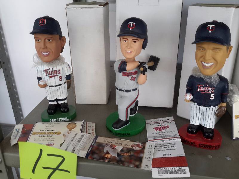 lot 17 image: Gary Gaetti, Josh Willingham, Michael Cuddyer Bobble Heads