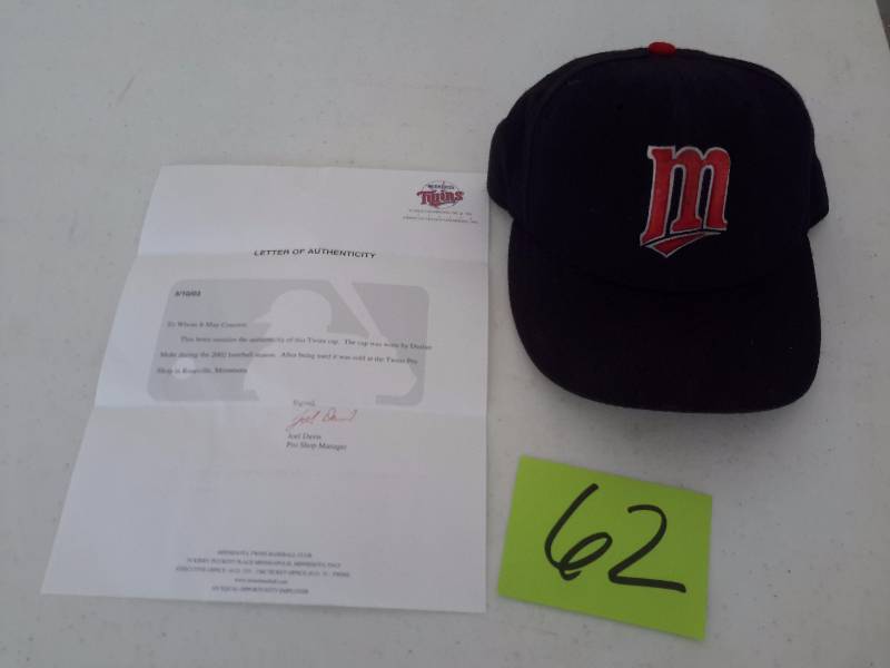 lot 62 image: DUSTAN Mohr 2002 Baseball cap