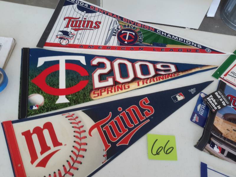 lot 66 image: Lot of Twins Pennants as pictured