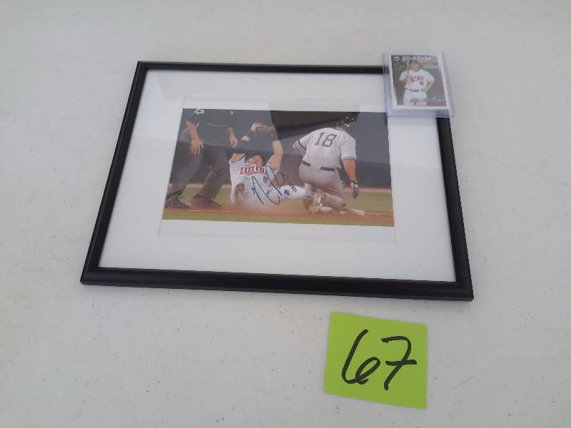 lot 67 image: Nick Punto Action Shot.. 12 in x 8 in