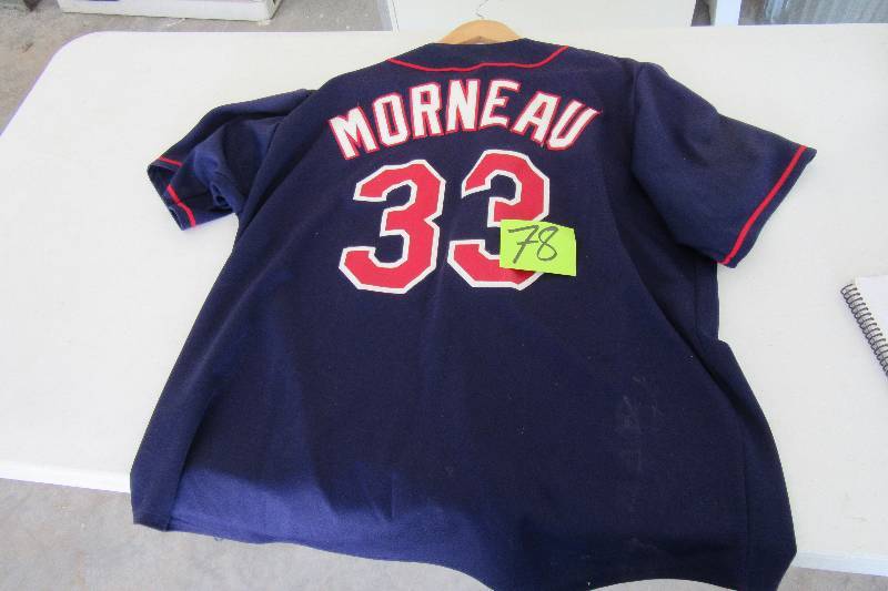 lot 78 image: 2XL size Morneau Jersey (Majestic)