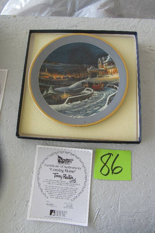 lot 86 image: Terry Redlin Coming Home Collector Plate