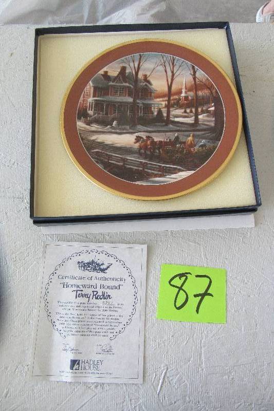 lot 87 image: Terry Redlin Homeward Bound Collector Plate