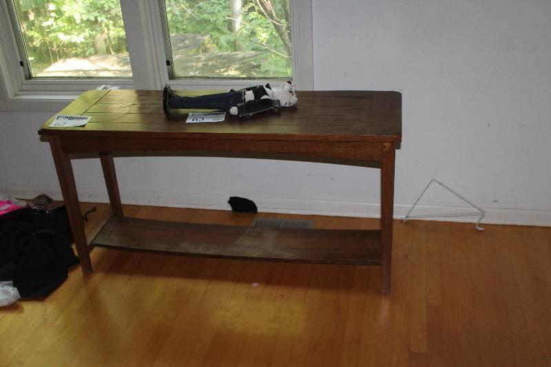 lot 62 image: Coffee Table