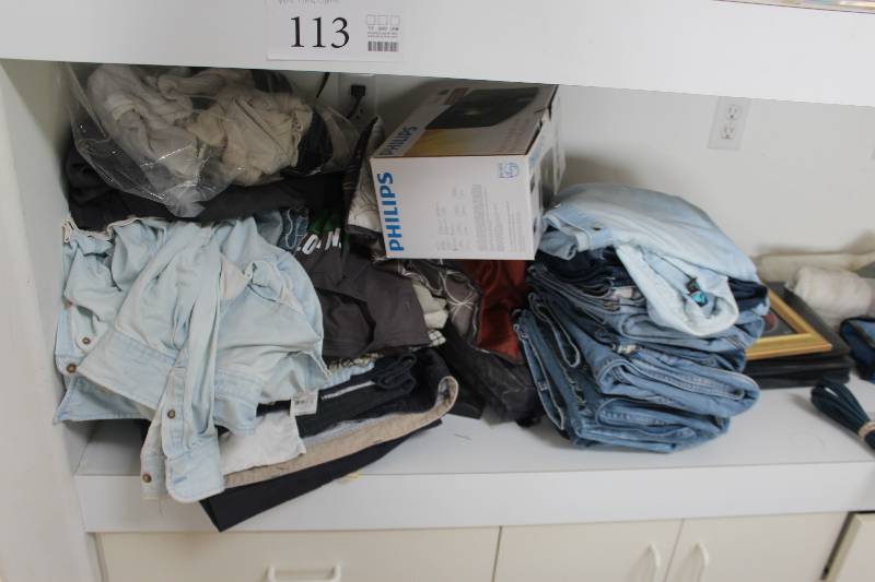 lot 113 image: Misc Mens Clothing