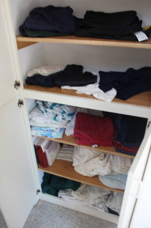 lot 114 image: Towels, Sheets