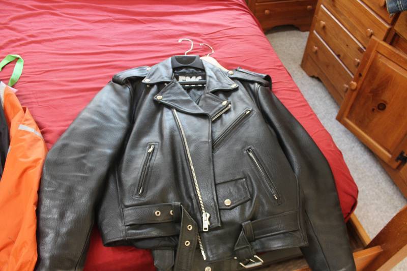 lot 123 image: FMC Black Leather Size M Jacket