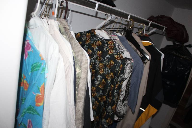lot 116 image: Mens Button Shirts