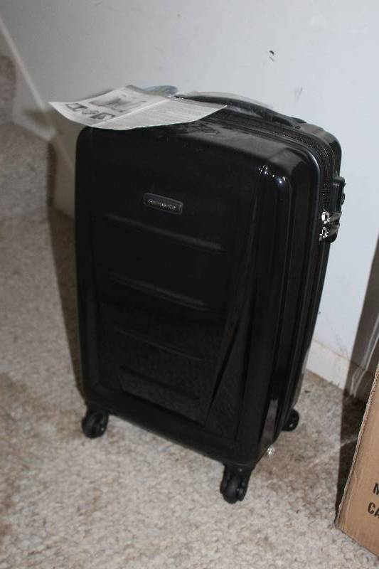 lot 136 image: Rolling Luggage Black