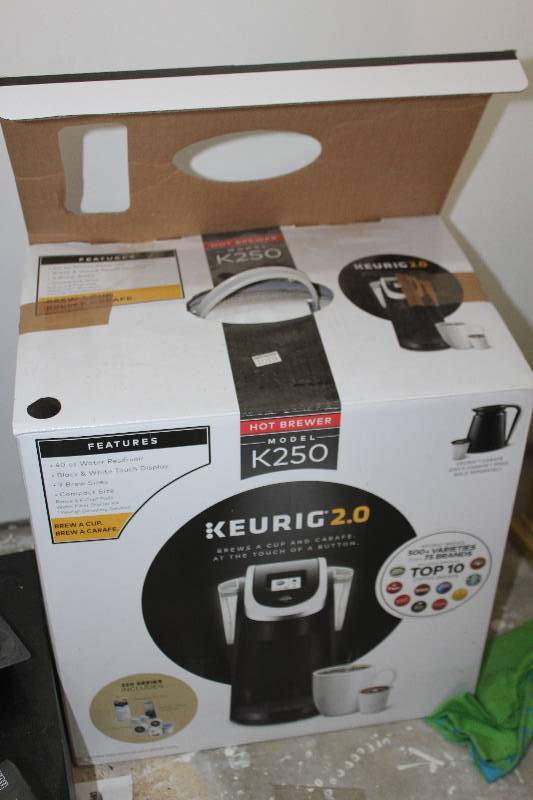 lot 178 image: Keurig 2.0 K250 Hot Brewer