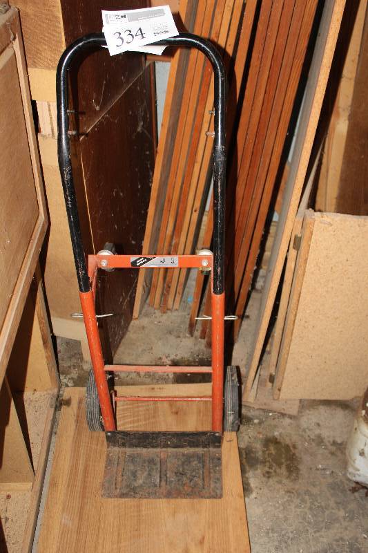 lot 334 image: 2-Wheel Hand Truck