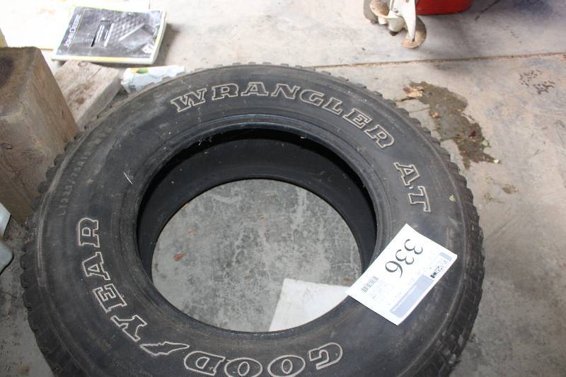 lot 336 image: Goodyear Wrangler AT LT23575R15 Truck Tire wo Wheel