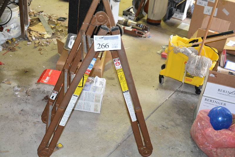 lot 266 image: Metal Multi-Position Ladder