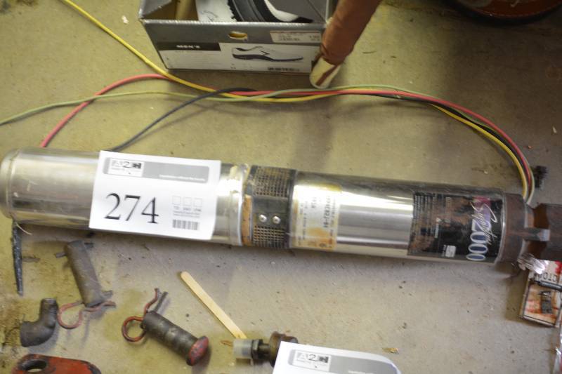 lot 274 image: J & JL Signature 2000 Stainless Steel Precision Submersible Well Pump