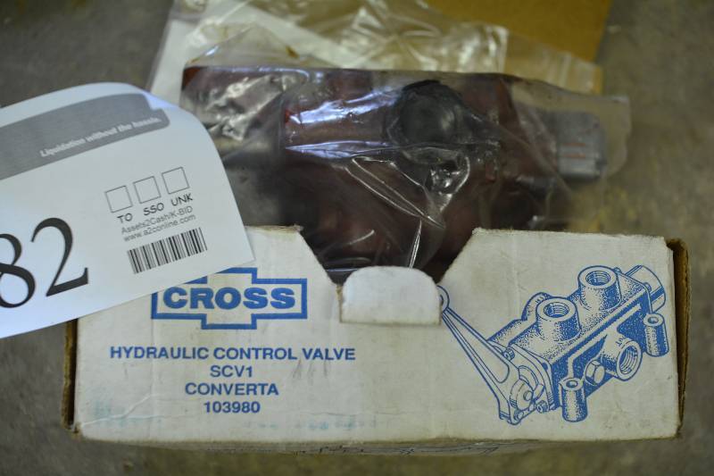 lot 282 image: Cross Hydraulic Control Valve Model 103980