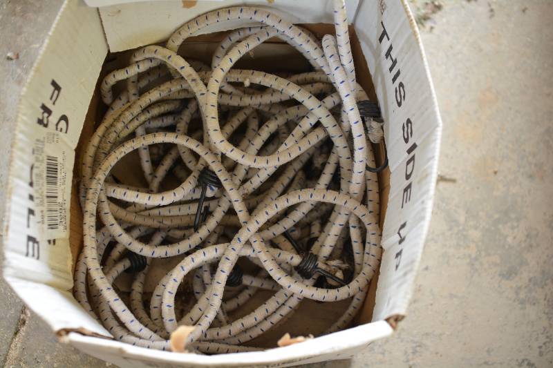 lot 308 image: Bungee Cords