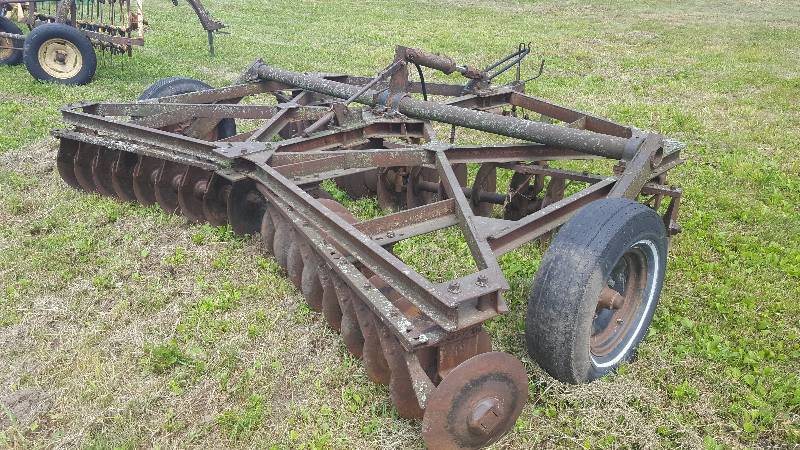 Pull-Behind Disc Harrow | Independance Farm Liquidation | K-BID