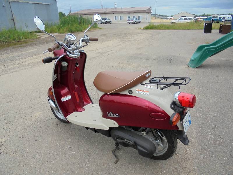lot 3 image: 2003 Yamaha Vino
