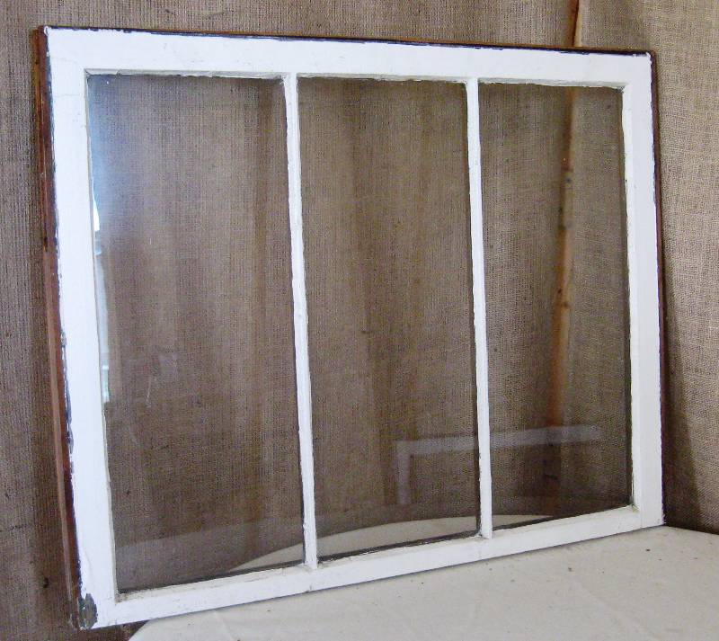 lot 16 image: (2) Vintage 3 Panel Window Sashes