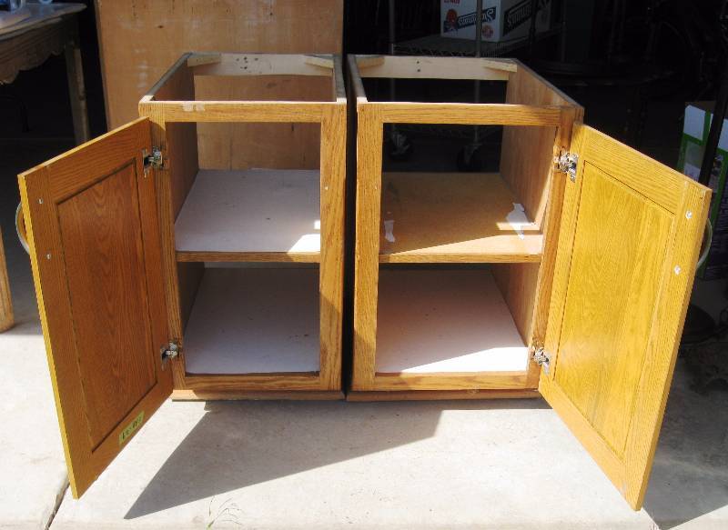 lot 105 image: (2) Oak Base Cabinets