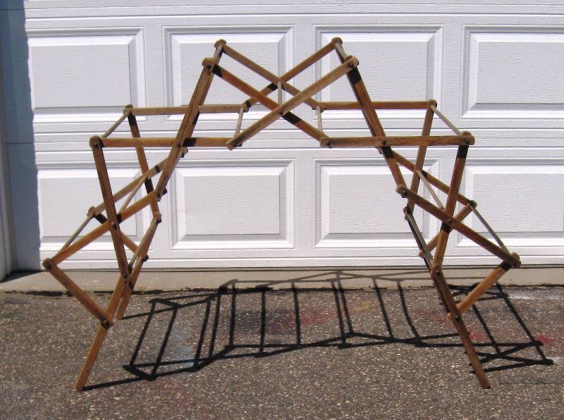 lot 61 image: Antique, Star-Shaped, Expandable, Wooden Clothes Dryer