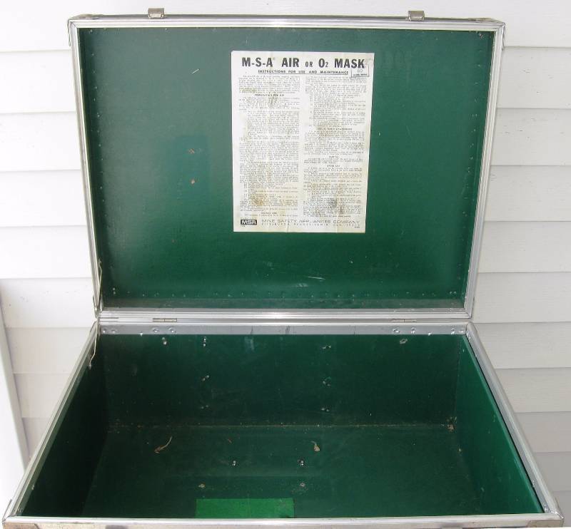 lot 67 image: Vintage Storage Locker