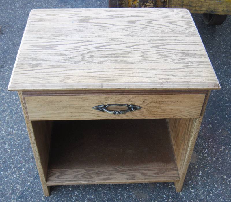 lot 96 image: Oak End Table -  Pet Bed & End Table Combo()
