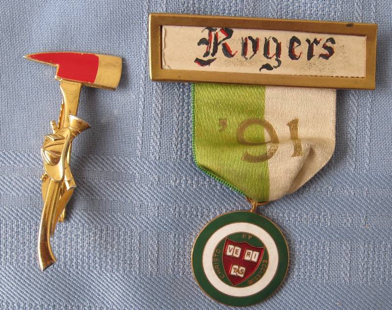 lot 101 image: Vintage JewelryCufflinks