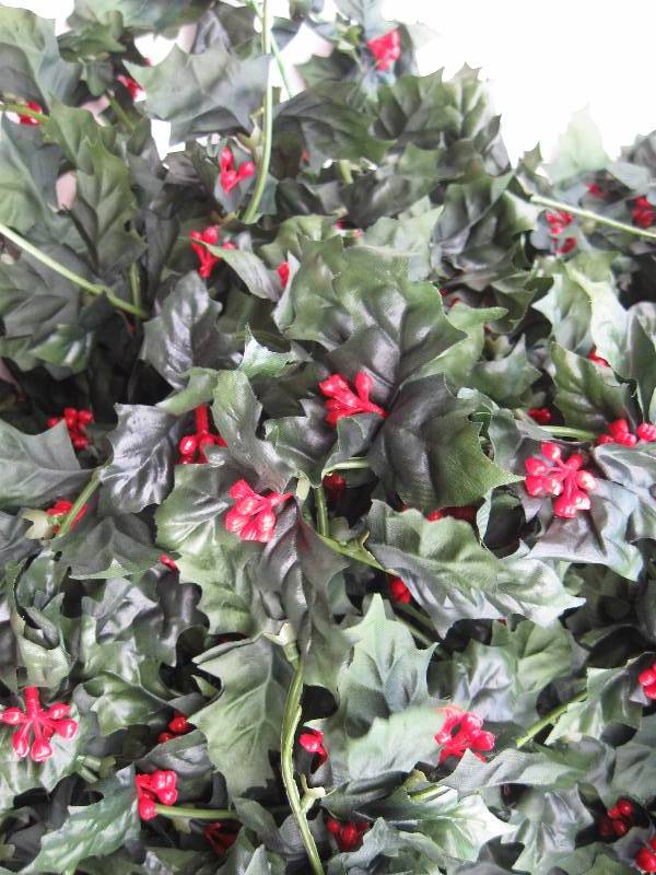 lot 79 image: 112 of Holly Garland Lot