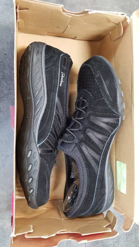 Womens &nbspBreathe Skechers  Sketchers Easy Moneybags Black Shoe  Shoes - 9.5
