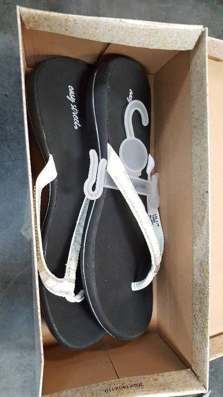 Womens Easy Street Token White Sandal  Sandals - 9.5