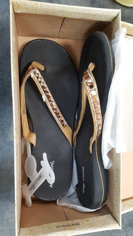 Womens Easy Street Token Rose Gold Sandal  Sandals -&nbsp10