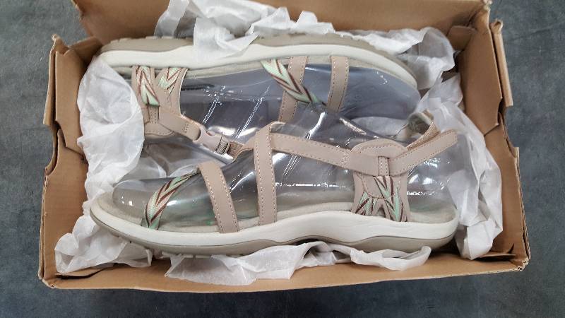 Womens Sketchers  Skechers Reggae Taupe Sandal  Sandals - 10