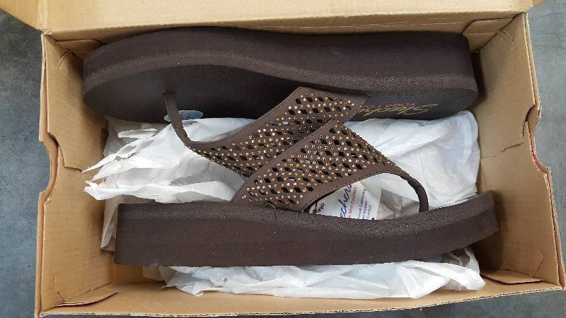 Womens Skechers  Sketchers Vinyasa Flow Chocolate Sandal  Sandals - 10
