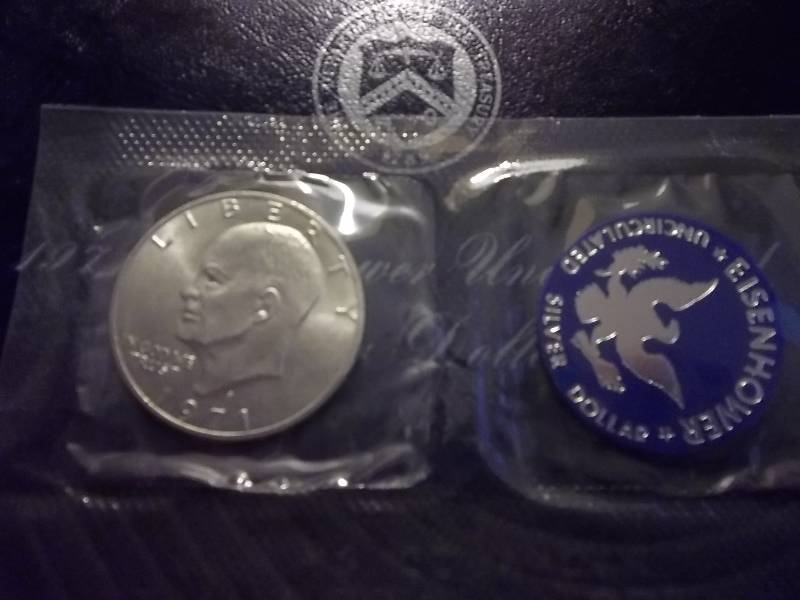 1971 S Ike Silver Dollar Uncirculated In Original Packaging