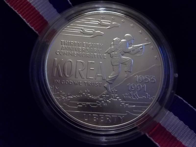 US Korean War Memorial Silver Dollar Comemmorative