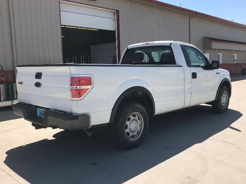 2010 Ford XL RWD