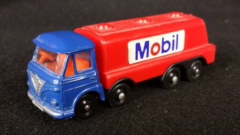 lot 46 image: Lone Star Road Masters IMPY Foden Tilt Cab Mobil Die Cast